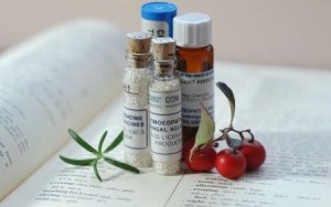 Varios remedios1 300x188 ¿Se pueden tomar varios remedios homeopáticos a la vez?